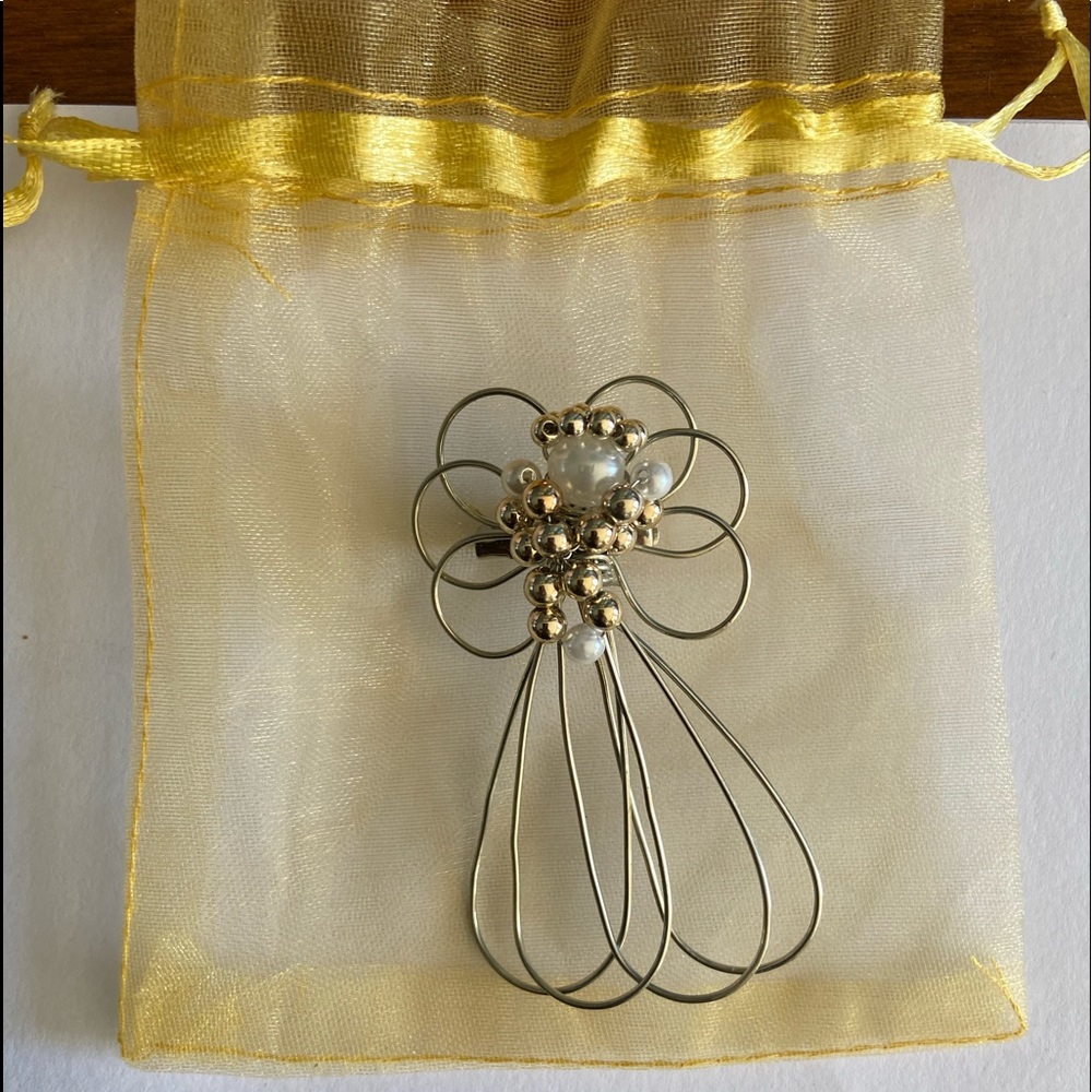 Angel Pin